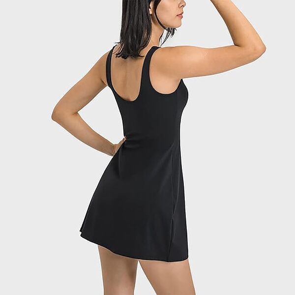Tamprus suknelė be nugaros | GLIMDRESS