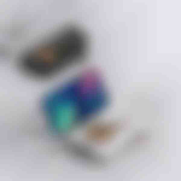 Magnetinis belaidis išorinis akumuliatorius - 10 000 mAh, 4 kabeliai, stovas | ULTICHARG